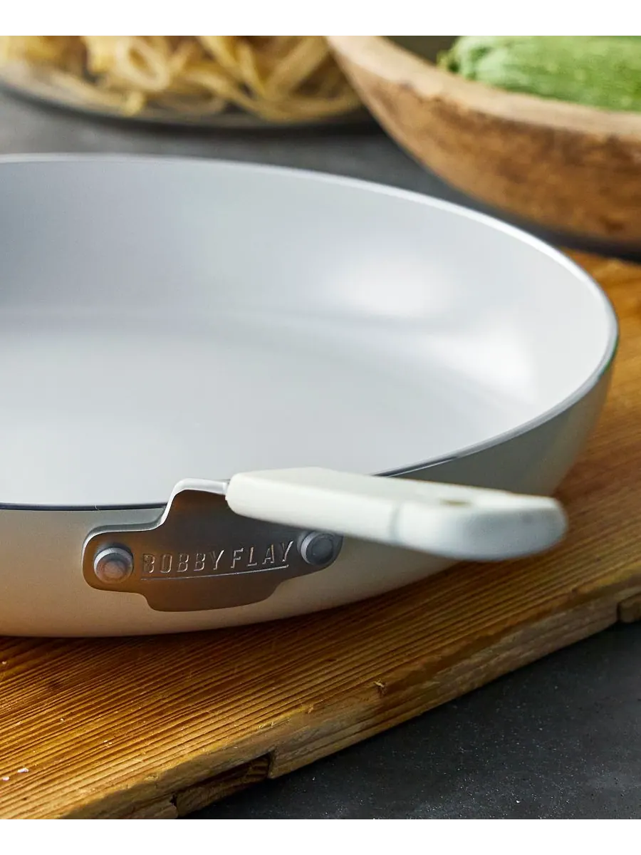 Сковорода GreenPan X Bobby Flay, 30 см — изображение 4 из 7, светлый бежевый