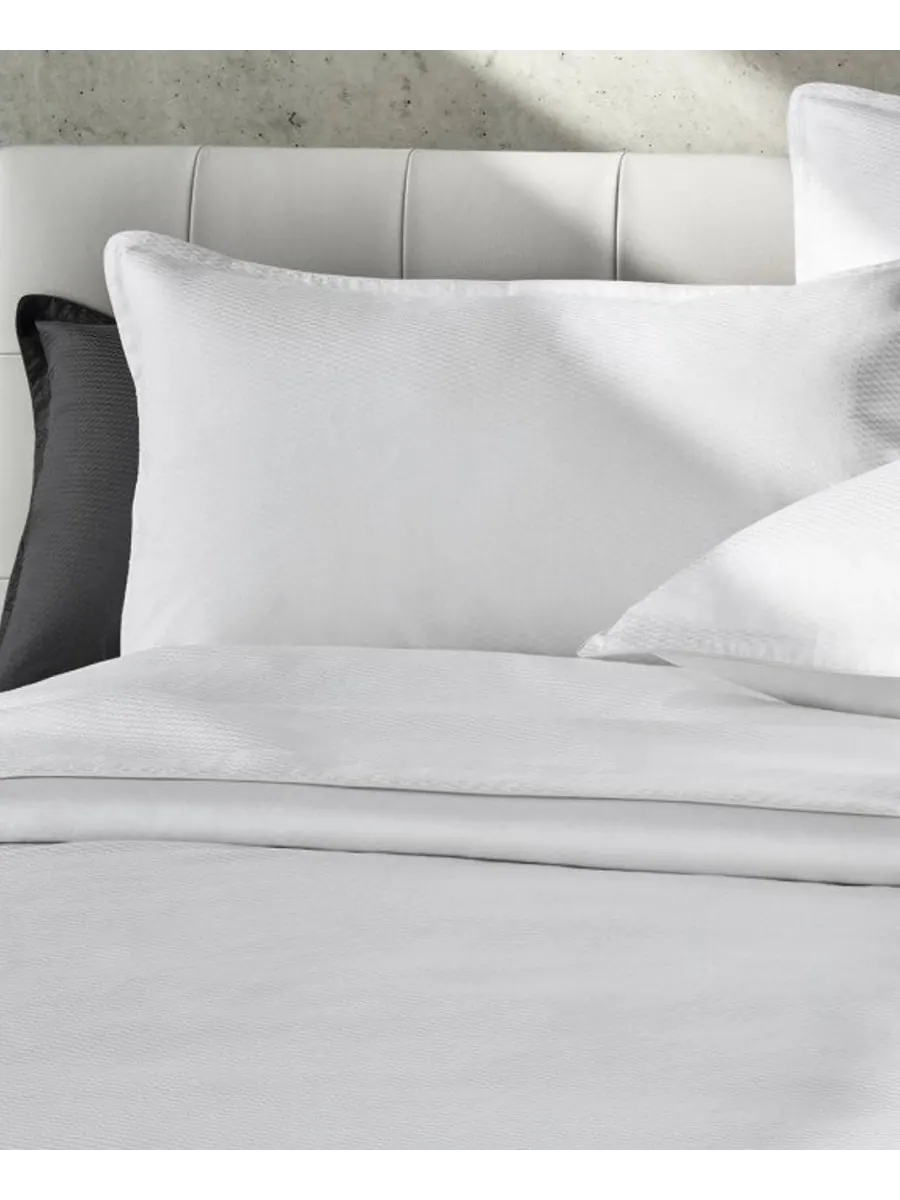 Пододеяльник hugo boss loft, размер king. Boss Home
