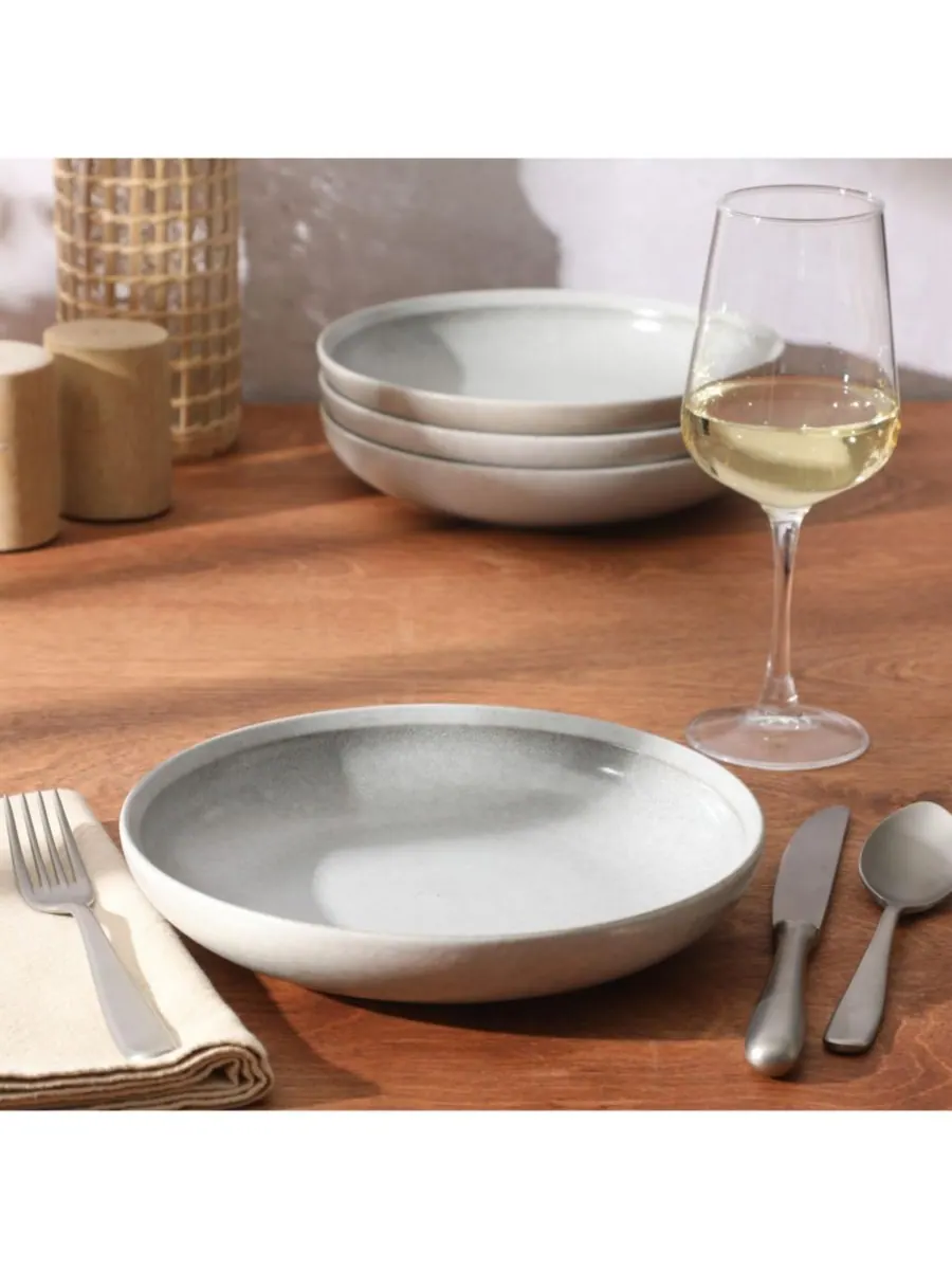 Gibson Home Набор из 4 обеденных тарелок Beckett пепельно-белого цвета - керамика с реактивной — изображение 9 из 9, белый