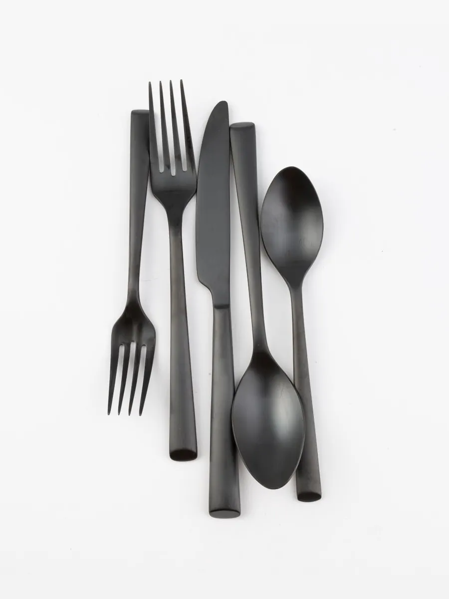 Набор столовых приборов Gilda Satin из 20 предметов, на 4 персоны Cambridge Silversmiths — изображение 3 из 5, черный