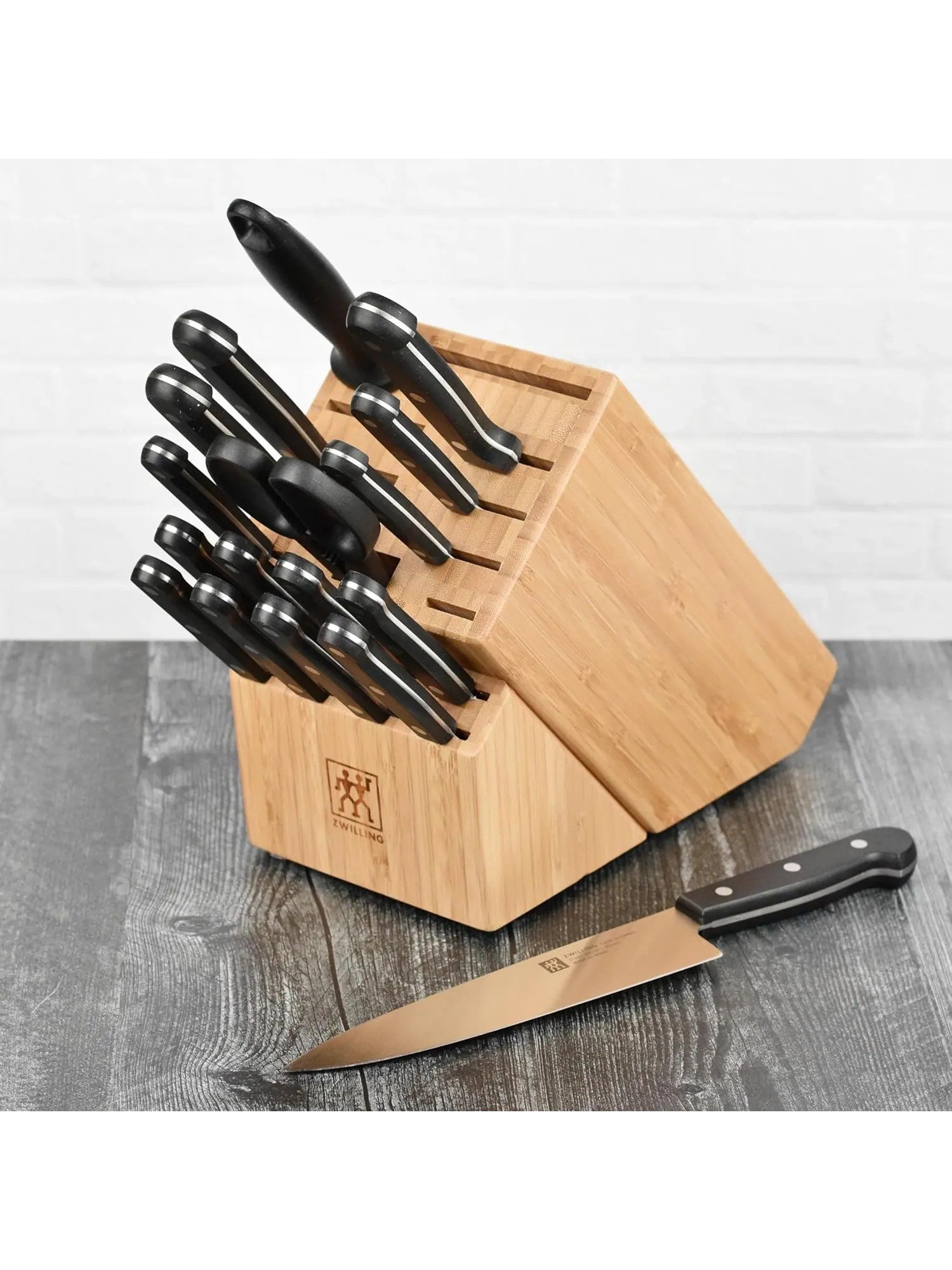 Набор кухонных ножей в блоке ZWILLING Twin Gourmet Classic, 18 предметов — изображение 4 из 7, черный