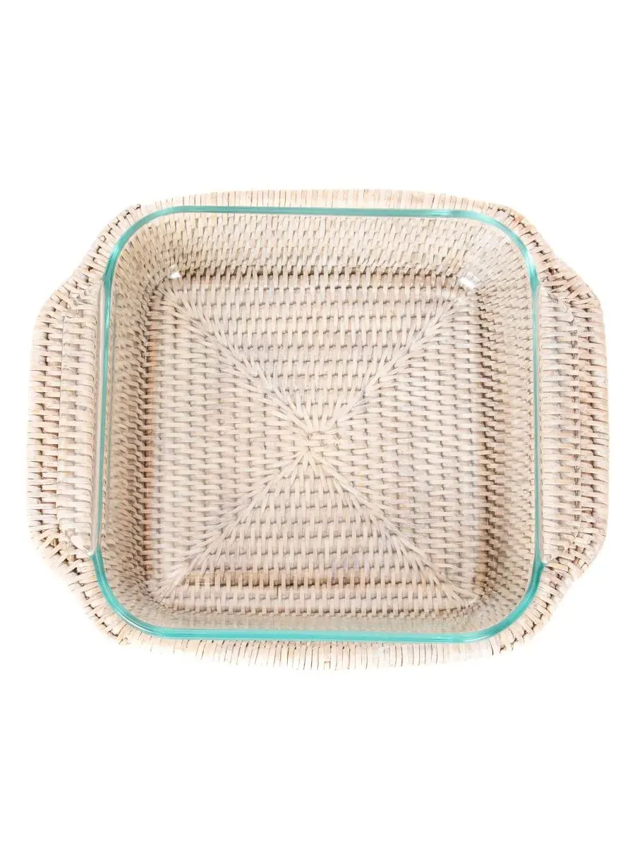 Плетеная квадратная корзина для выпечки Artifacts с посудой Pyrex Artifacts Trading Company — изображение 4 из 4, белый