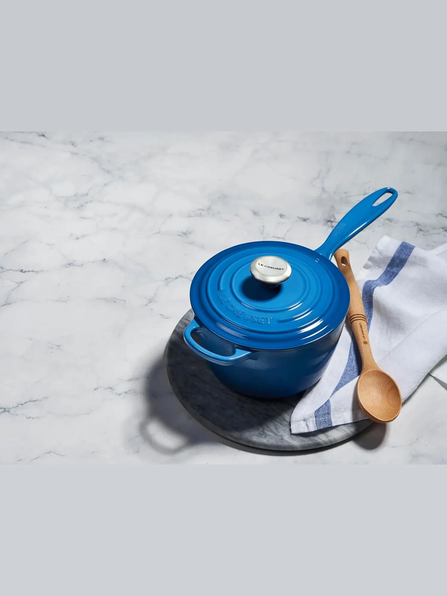 Набор чугунной эмалированной посуды Le Creuset Signature, 9 предметов — изображение 17 из 18, ярко-синий