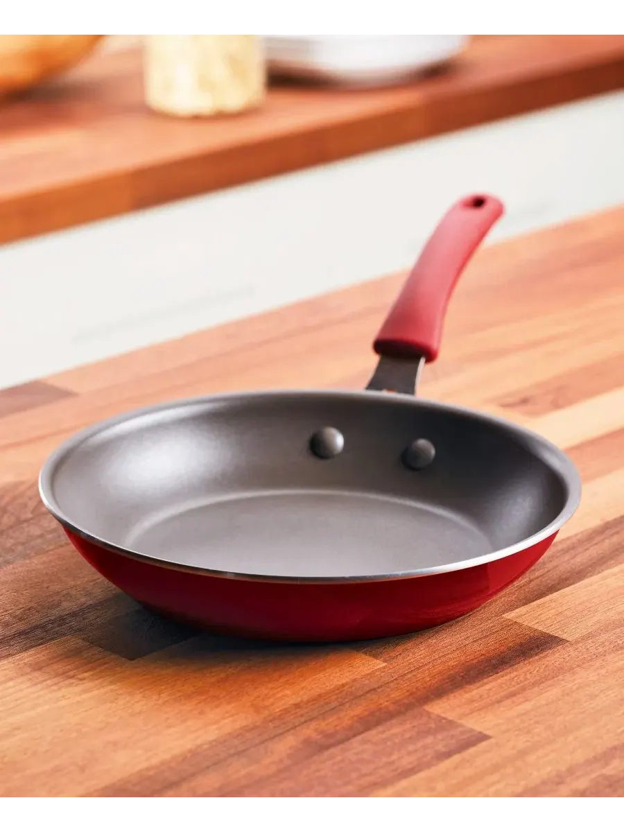 Сковорода Cook + Create из алюминия с антипригарным покрытием, 25 см Rachael Ray — изображение 5 из 11, красный