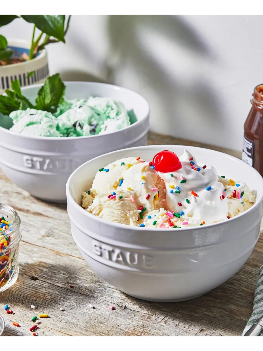 Набор мисок Staub Ceramic, 2 придмета, 17 см, 1.2 л — изображение 3 из 5, белый