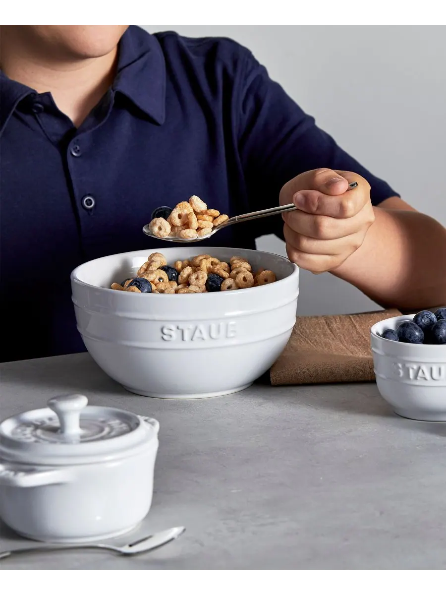 Набор мисок Staub Ceramic, 2 придмета, 17 см, 1.2 л — изображение 4 из 5, белый