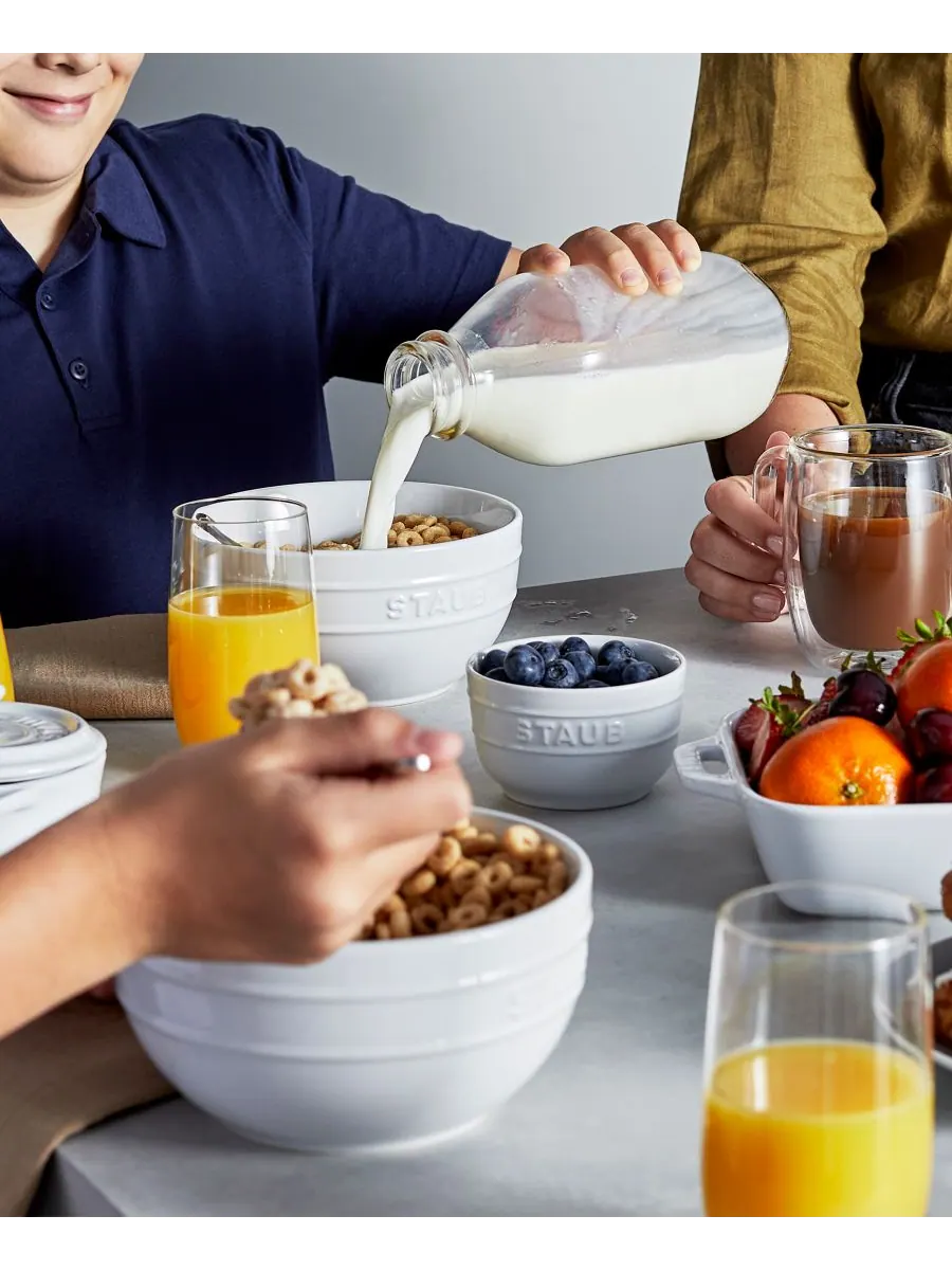 Набор мисок Staub Ceramic, 2 придмета, 17 см, 1.2 л — изображение 5 из 5, белый