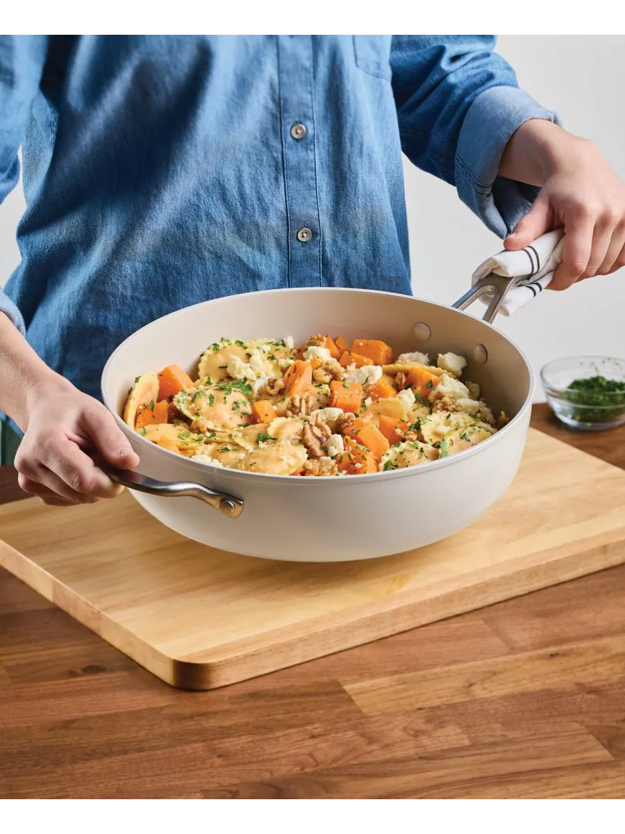 Сотейник с крышкой KitchenAid Hard Anodized Ceramic, 4.7 л/30 см — изображение 6 из 10, белый