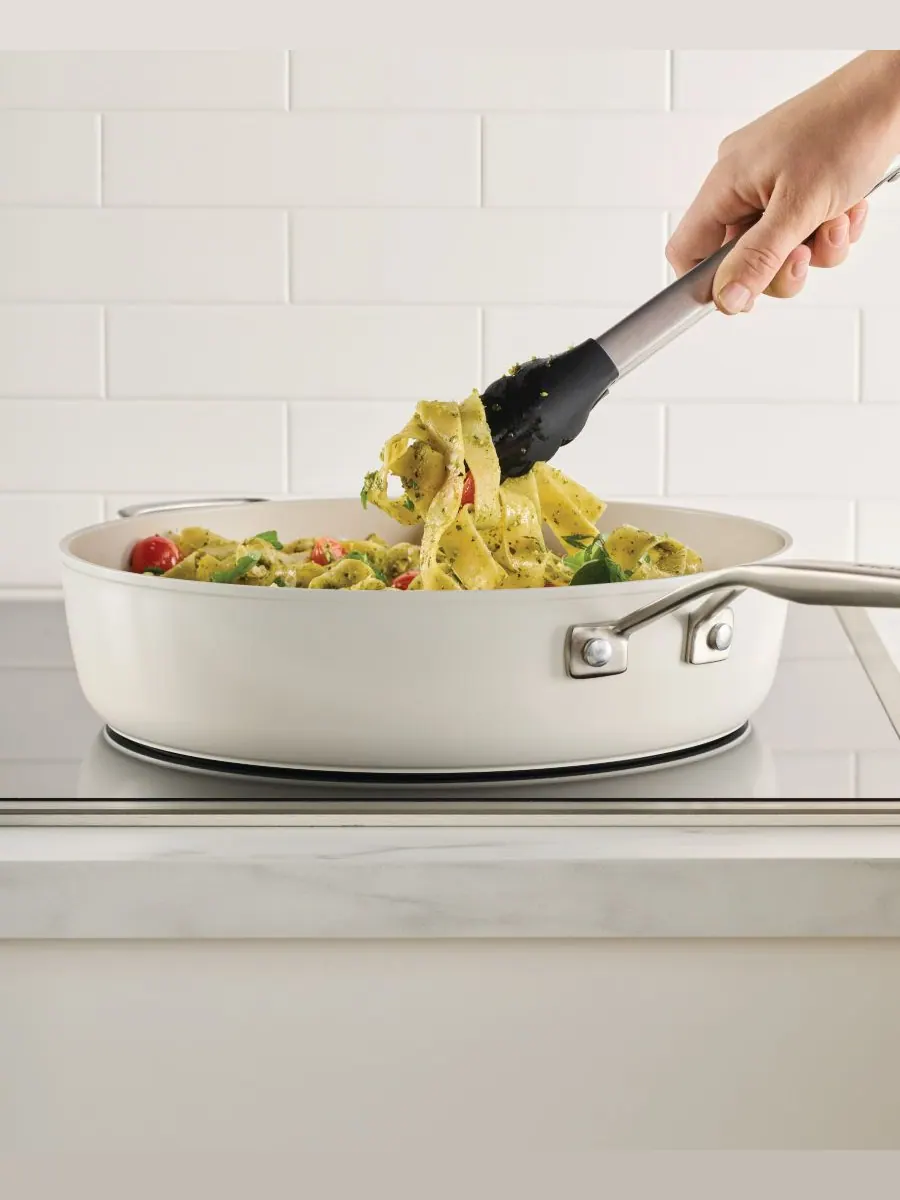 Сотейник с крышкой KitchenAid Hard Anodized Ceramic, 4.7 л/30 см — изображение 8 из 10, белый