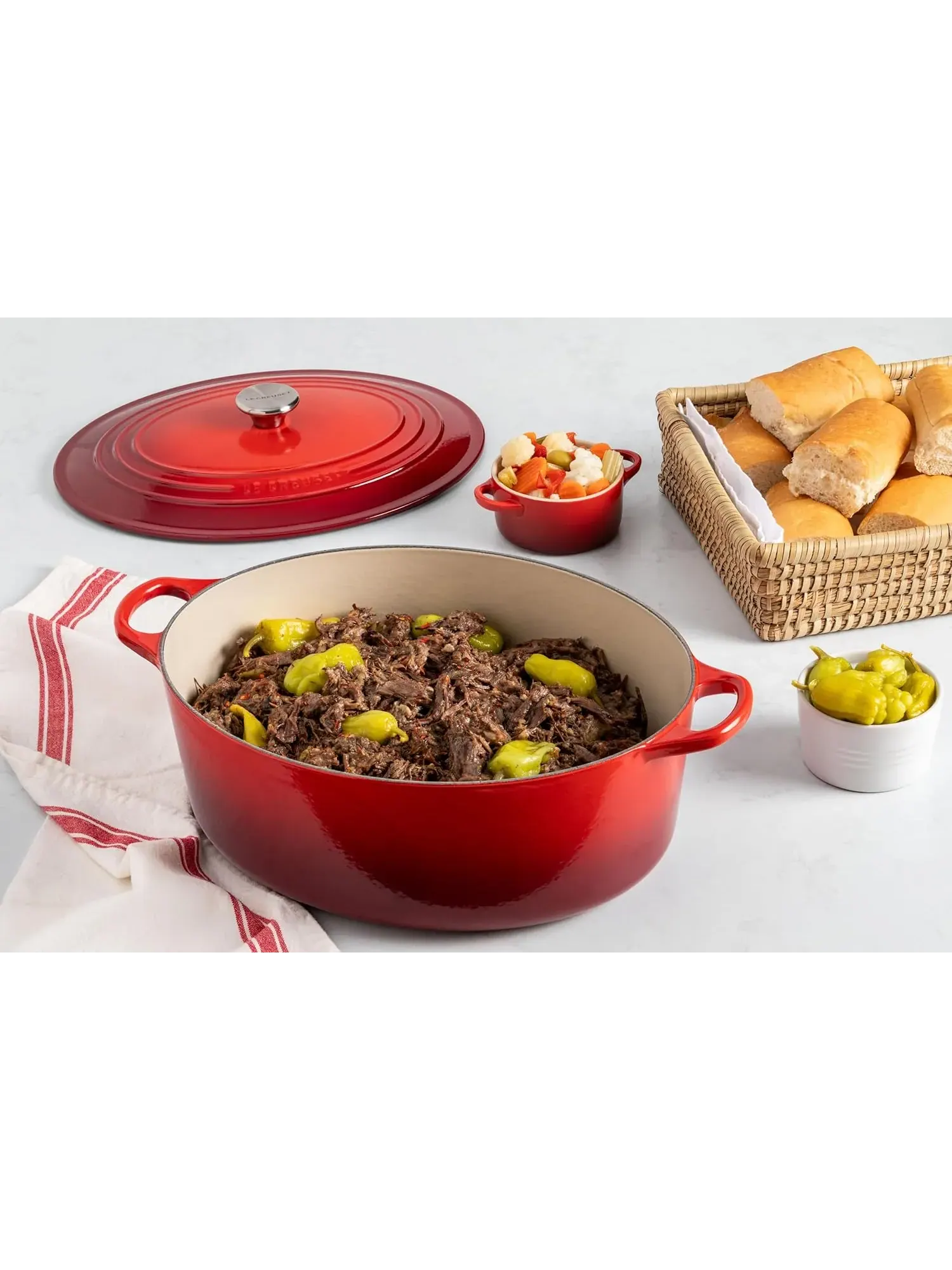 Кастрюля овальная Le Creuset Signature, 7,5 л, 33 см, персиковый — изображение 5 из 6, розовый