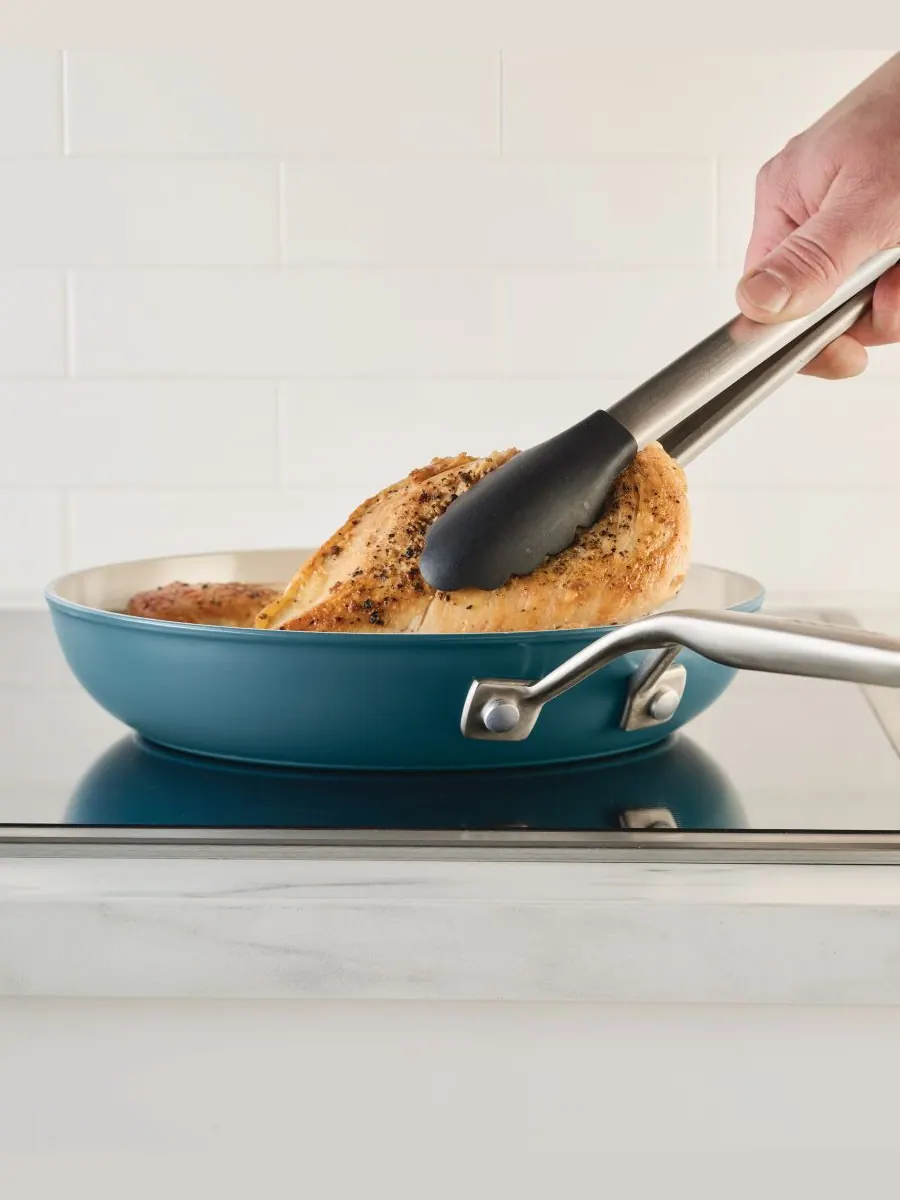 Сковорода с крышкой KitchenAid Hard-Anodized Ceramic Induction, 31 см, Синяя агава — изображение 8 из 8, синий