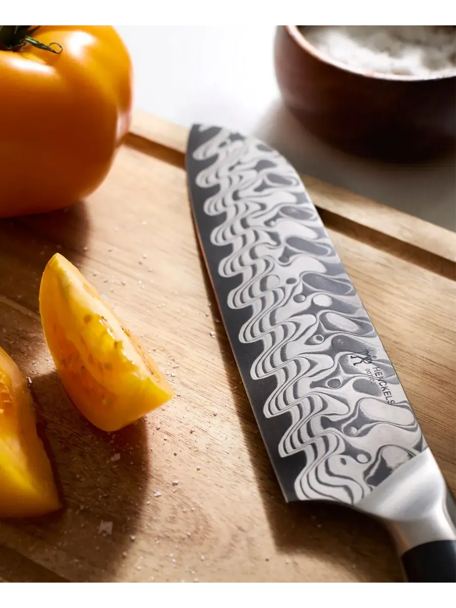 Нож Santoku "Компас" из дамасской стали, 18 см Henckels — изображение 3 из 3, черный серебристый