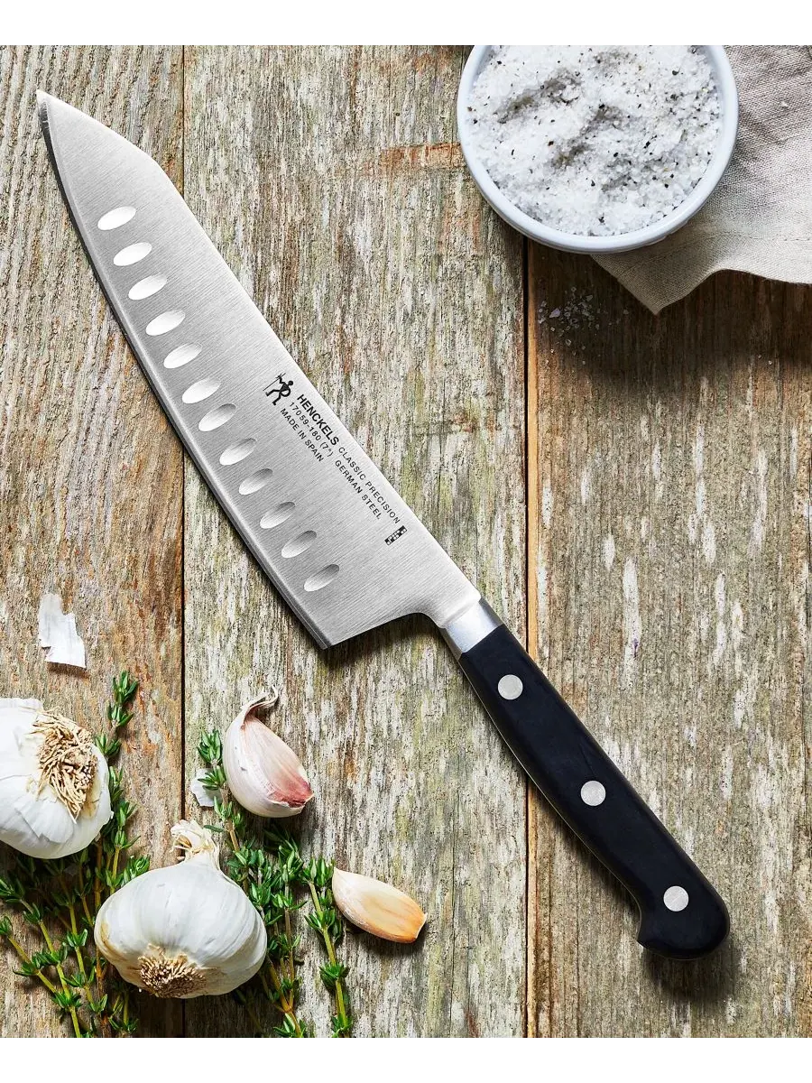 Классический прецизионный 18 см качающийся нож Santoku J.A. Henckels — изображение 2 из 3, черный серебристый