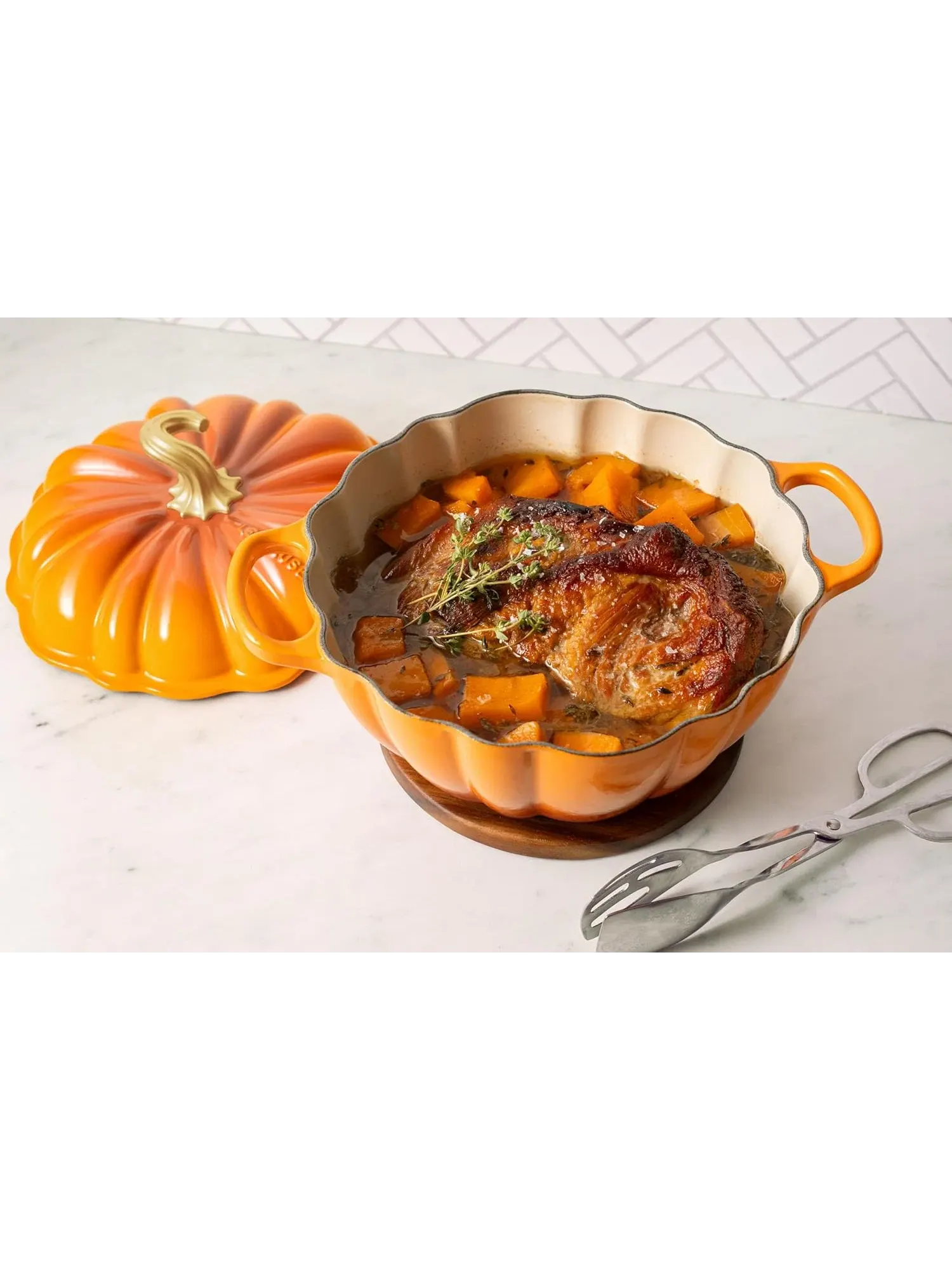 Кастрюля Le Creuset Cast Iron Pumpkin Casserole, 24 см, 3,7 л — изображение 6 из 7, белый