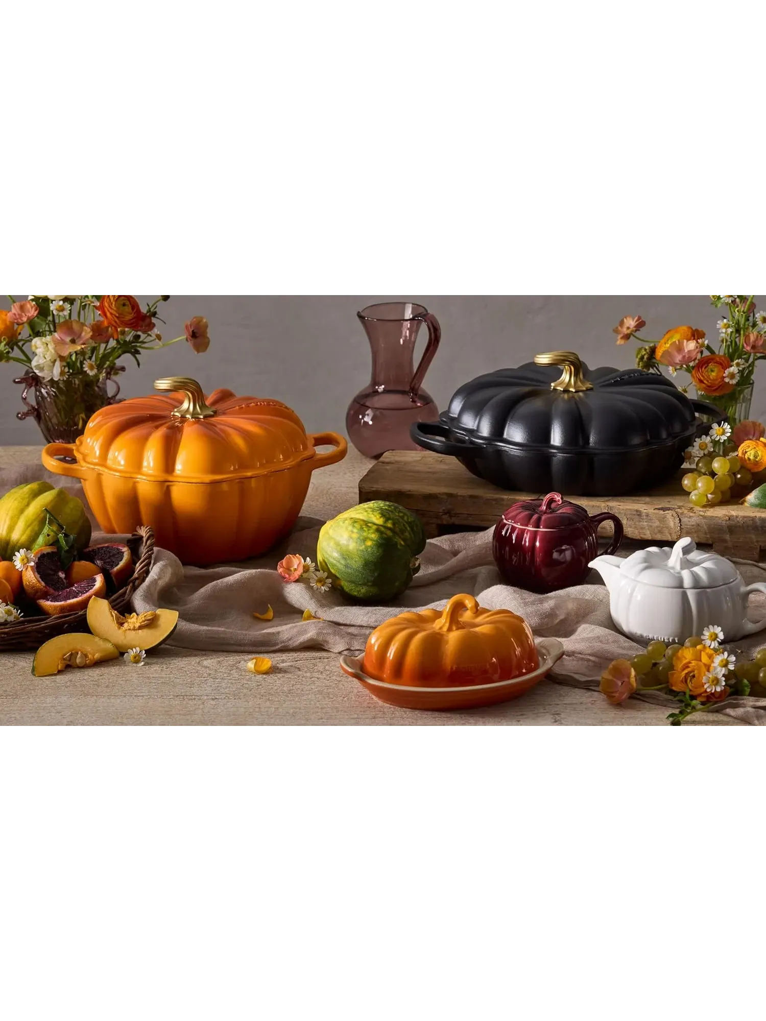 Кастрюля Le Creuset Cast Iron Pumpkin Casserole, 24 см, 3,7 л — изображение 7 из 7, белый