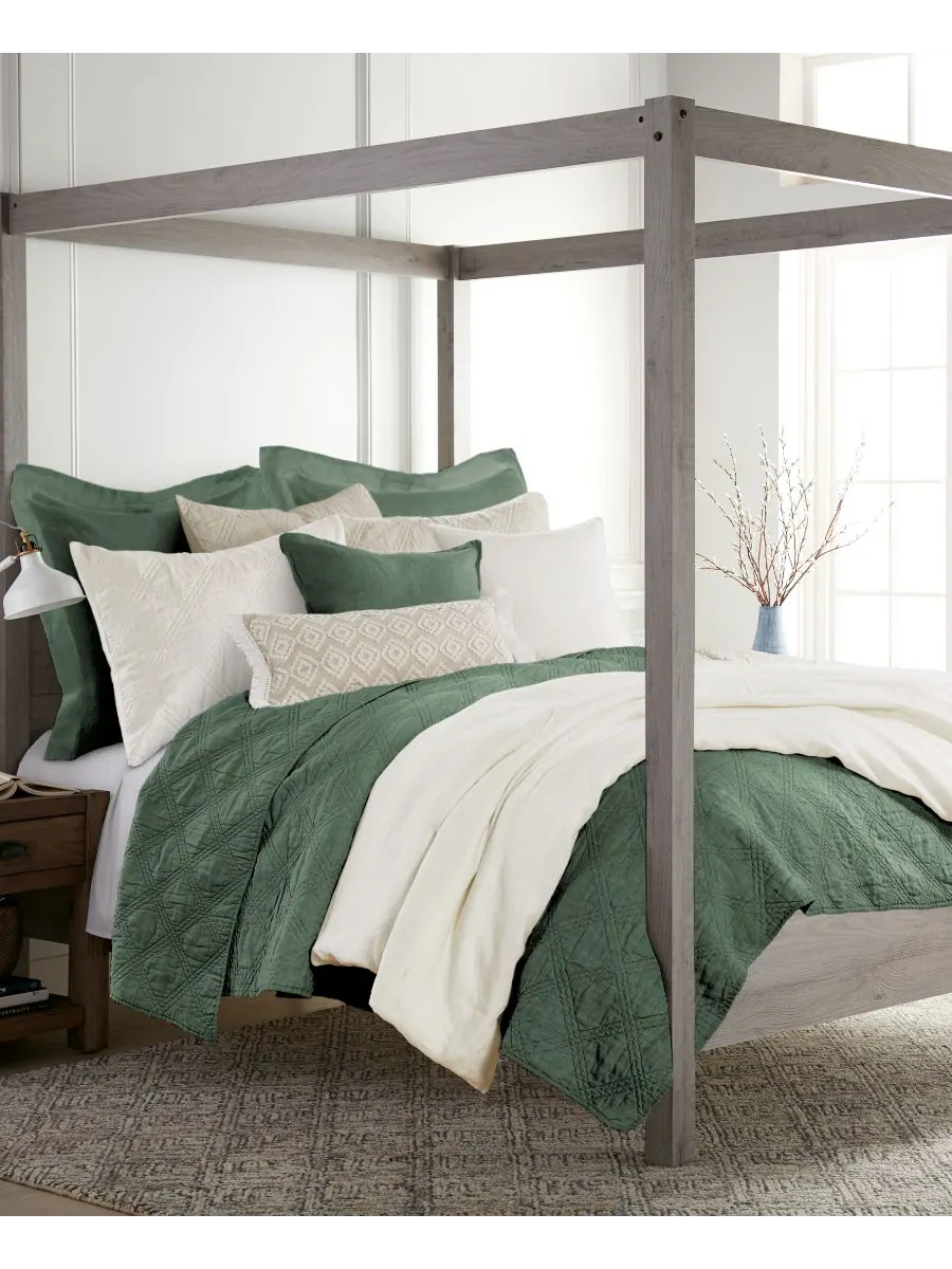 Стеганое одеяло из стираного льна с мягкой текстурой, размер twin. Levtex — изображение 3 из 7, зеленый