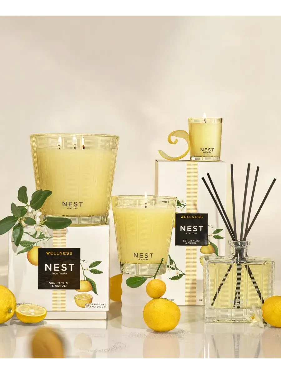 Трехфитильная свеча Sunlit Yuzu & Neroli, 601 г Nest New York — изображение 5 из 5, нет цвета