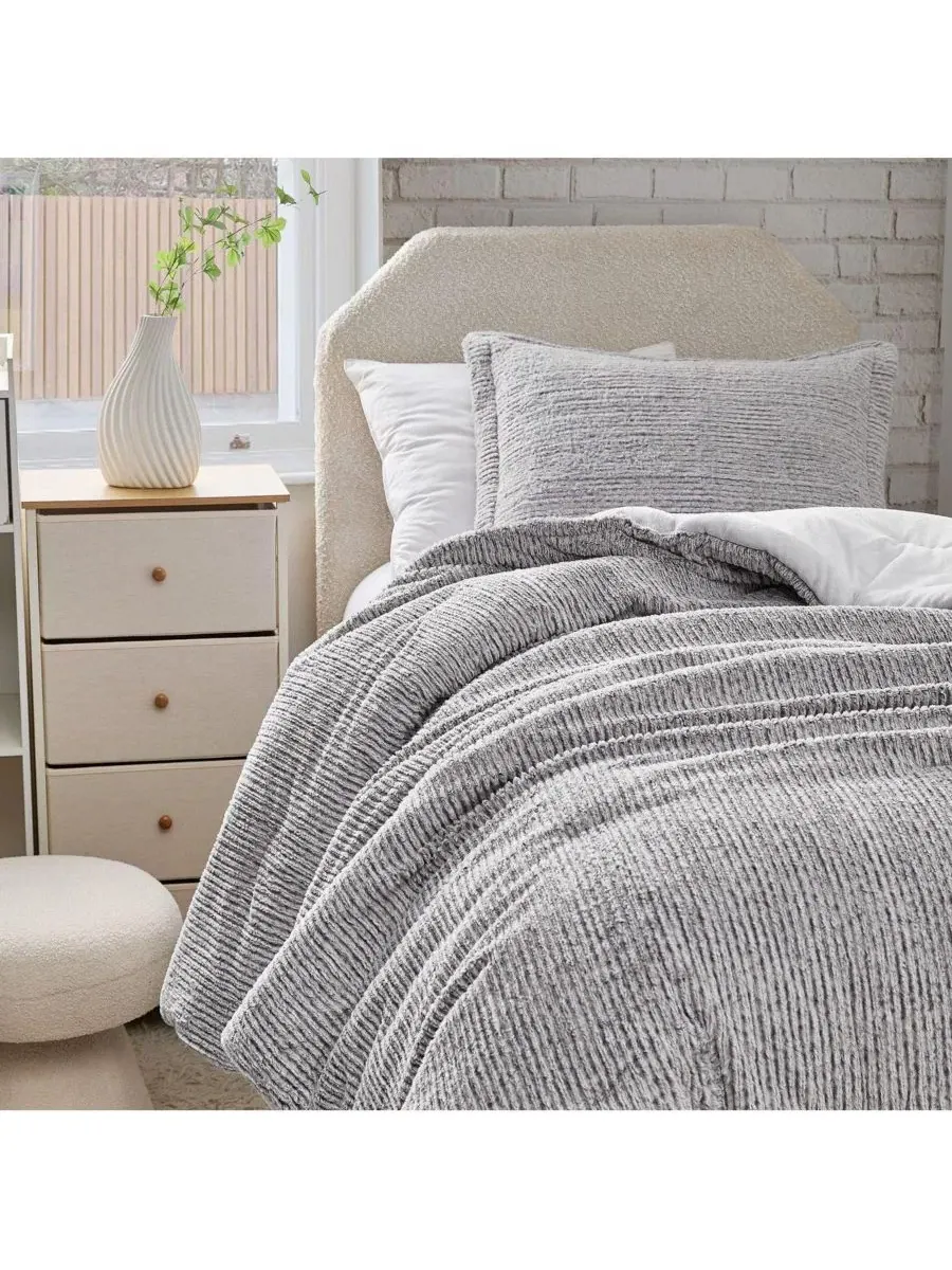 Одеяло-комфортер Glacier Frost Oversized Comforter Set Coma Inducer — изображение 3 из 4, серый