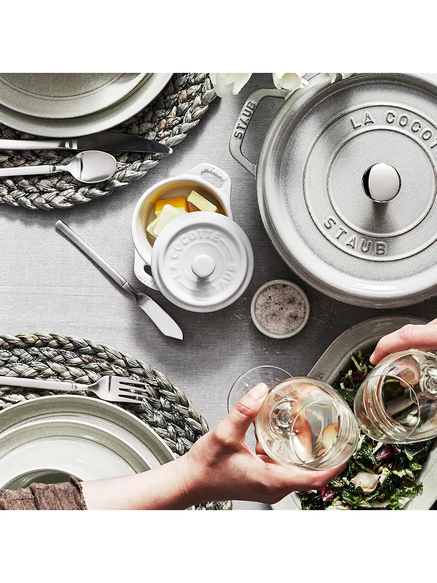 Набор кокотниц Staub Mini Round Ceramic, 3 предмета, 10 см, 0.25 л — изображение 6 из 6, белый