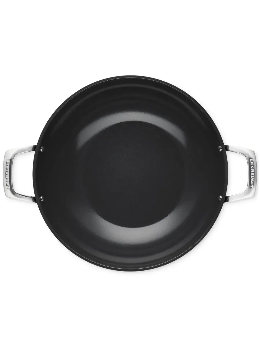 Керамическая сковорода-вок Essential с антипригарным покрытием, объем 6 л Le Creuset — изображение 4 из 5, нет цвета