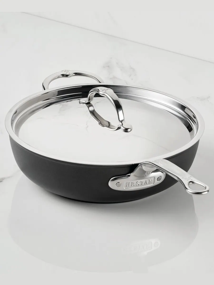 Сотейник с крышкой Hestan TITUM Fusion Nonstick, 4,2 л — изображение 3 из 5, черный серебристый