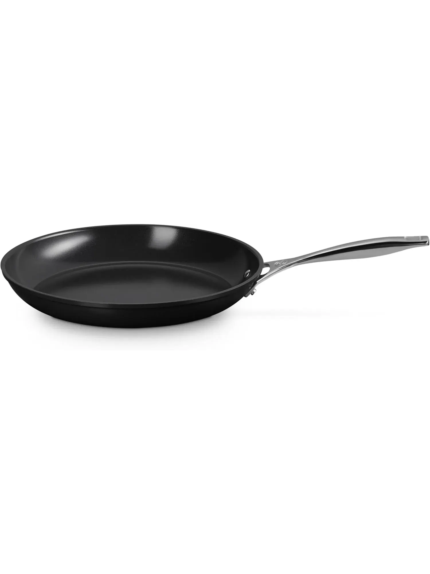 Сковорода Le Creuset Essential Non-Stick Ceramic, 30 см, 2,3 л — изображение 2 из 8, черный