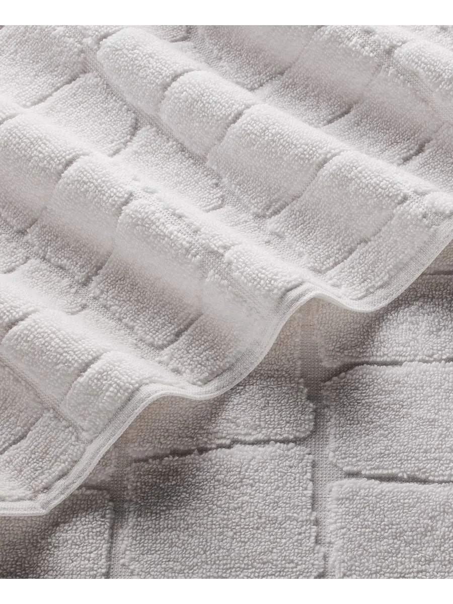 Хлопковая мочалка heritage croc scale, 13 x 13 дюймов. Lacoste Home — изображение 6 из 16, белый