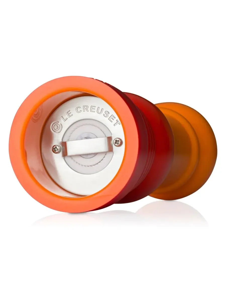 20 см мельница для соли с регулируемой степенью помола Le Creuset — изображение 4 из 4, пламя
