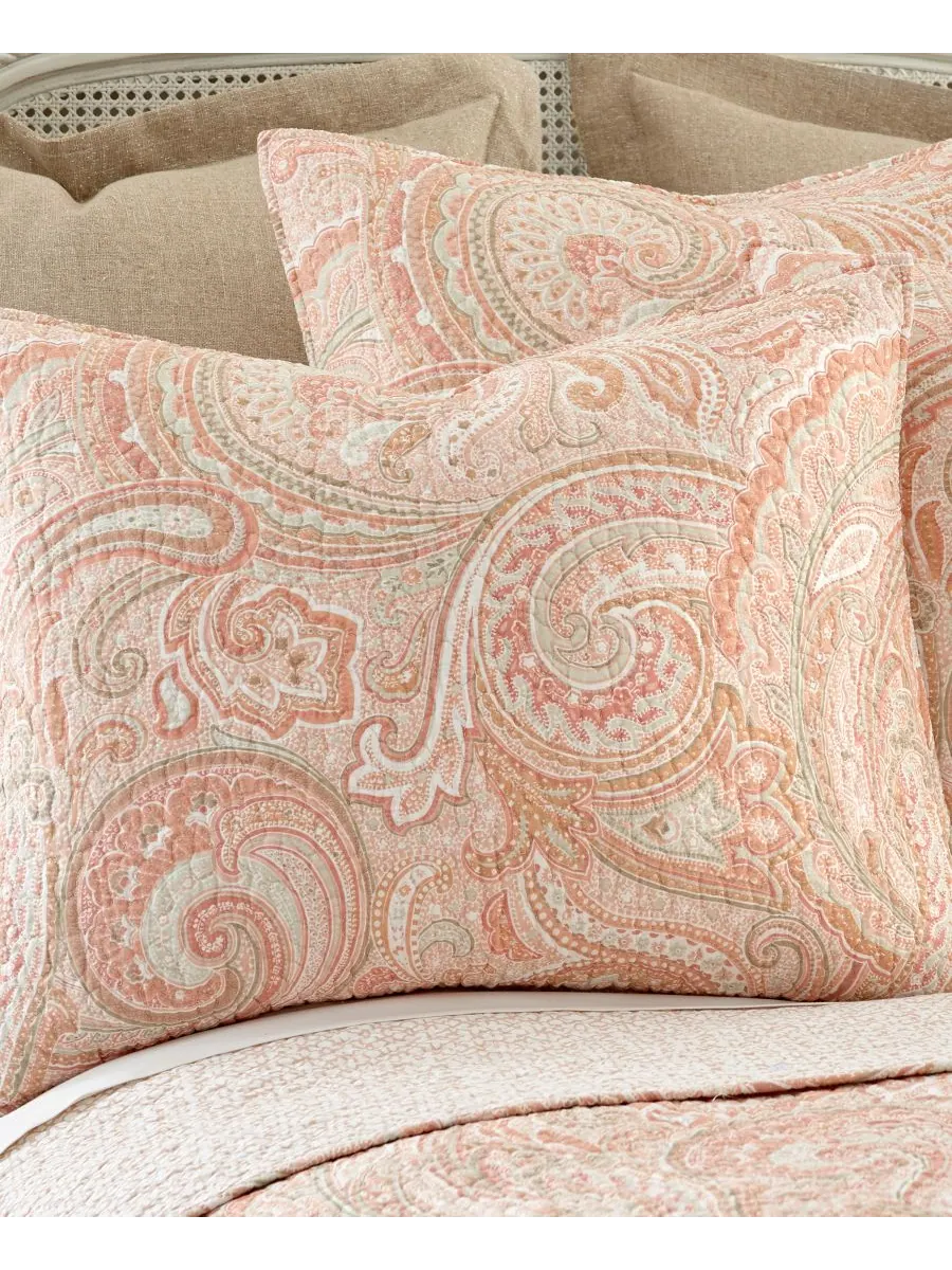 Двустороннее одеяло Spruce Paisley, 3 предмета, размер King Levtex — изображение 2 из 2, коралл