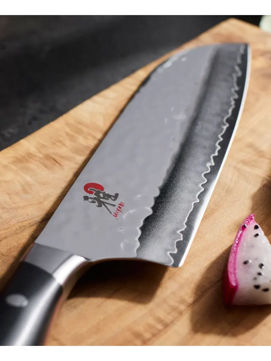 Нож сантоку 7 дюймов (18 см) Fine Carbide Steel 61 Hisho Miyabi — изображение 2 из 6, черный