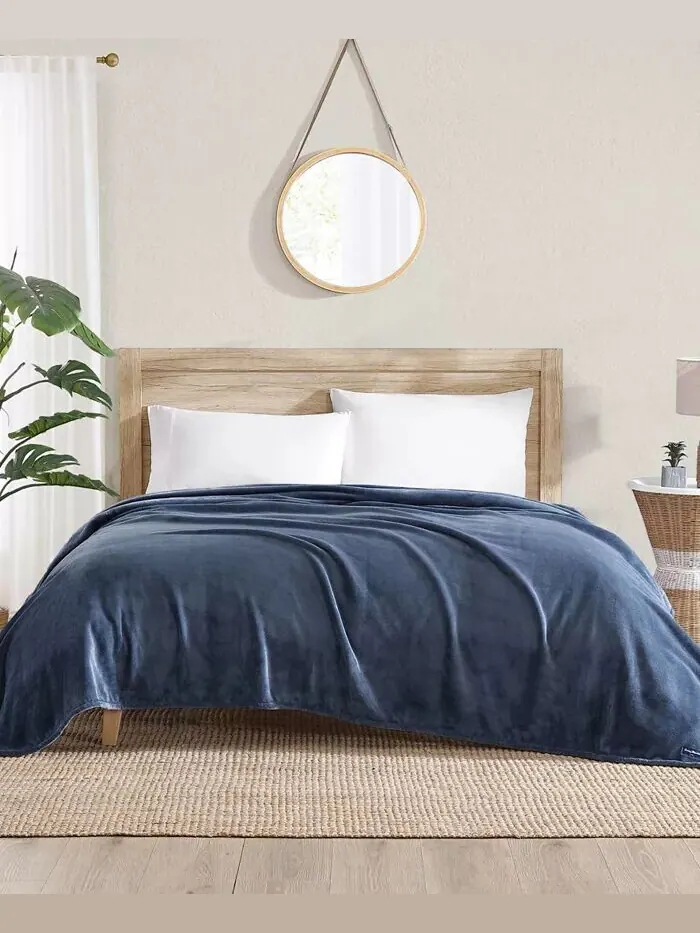 Твердые ультрамягкие плюшевые одеяла Tommy Bahama Home