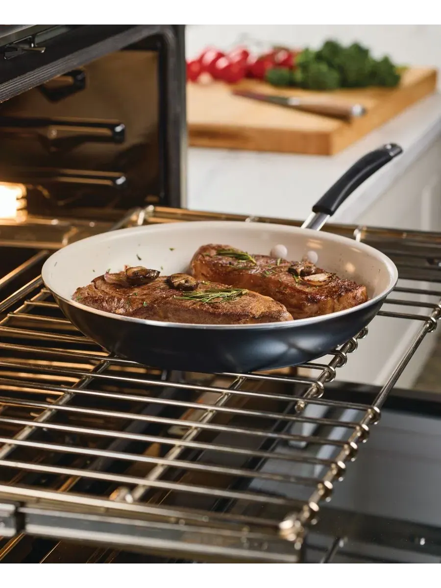 Коллекция керамической посуды Cucina Rachael Ray — изображение 3 из 7, бежевый