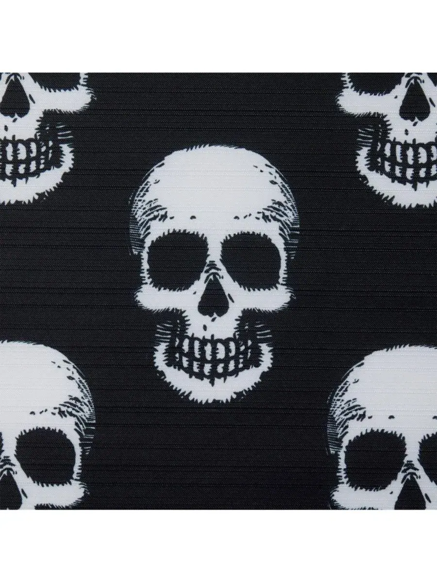 Шторка для ванной с принтом Spooky Skulls Kate Aurora — изображение 3 из 4, черный