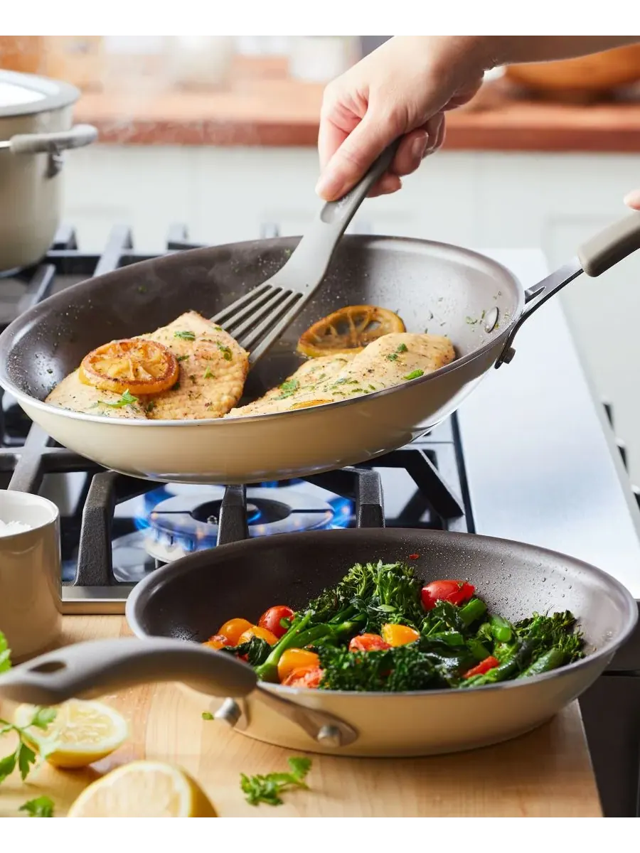 Набор из 2 алюминиевых сковородок с антипригарным покрытием Cook + Create Rachael Ray, миндальный — изображение 4 из 10