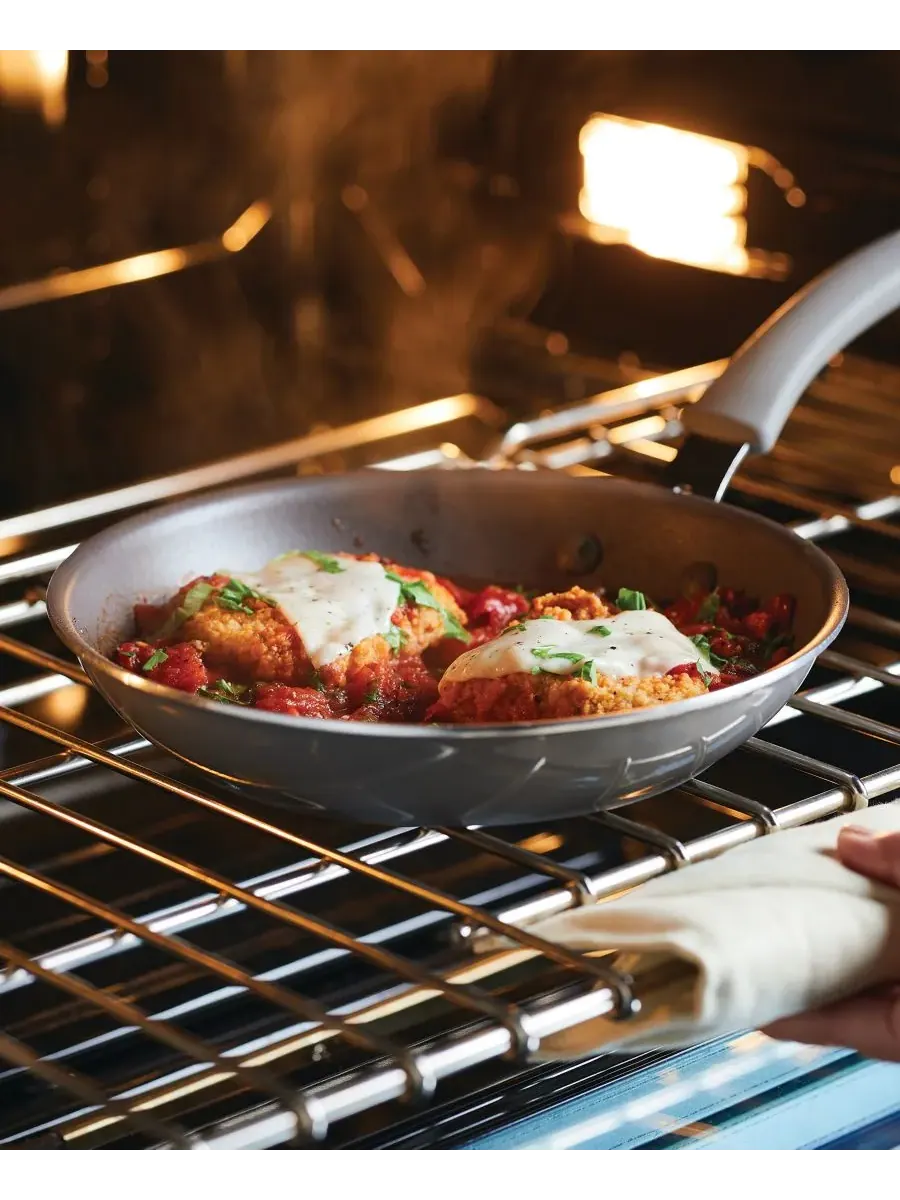 Набор из 2 алюминиевых сковородок с антипригарным покрытием Cook + Create Rachael Ray — изображение 8 из 9, синий