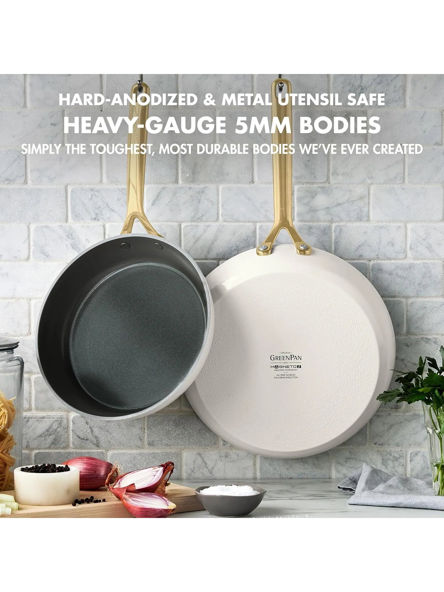 Набор сковород GreenPan GP5 Hard Anodized, 2 предмета, 24/28 см — изображение 6 из 11, глина