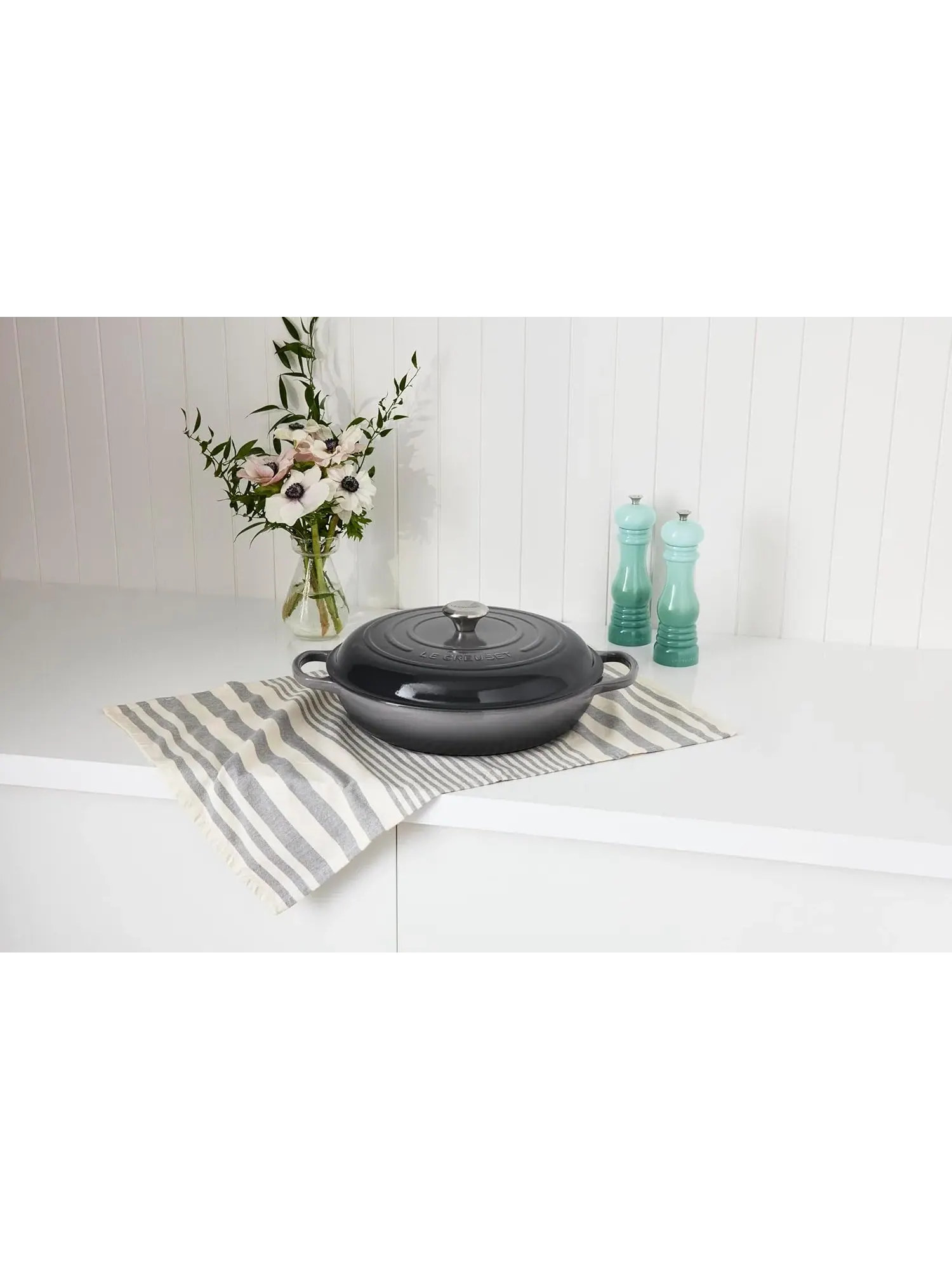 Набор чугунной эмалированной посуды Le Creuset Signature, 9 предметов — изображение 17 из 19, серый