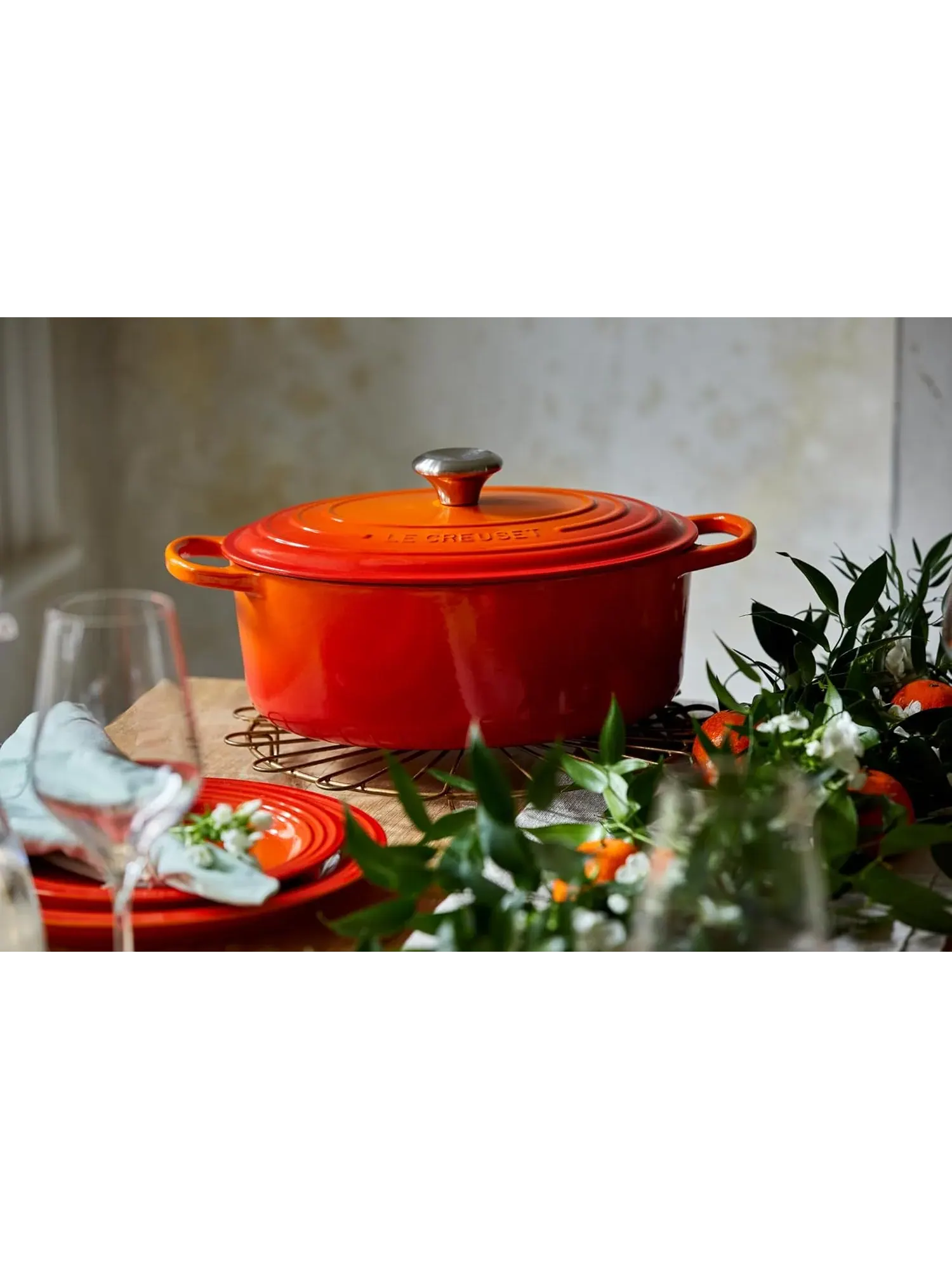 Кастрюля овальная Le Creuset Signature, 2,6 л, 23 см — изображение 6 из 7, пламя