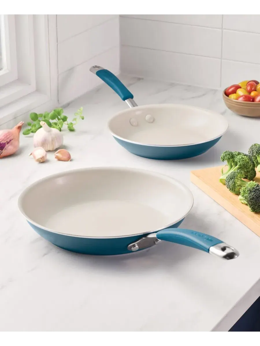 Набор из двух керамических сковородок с антипригарным покрытием Cucina Rachael Ray — изображение 2 из 19, синий