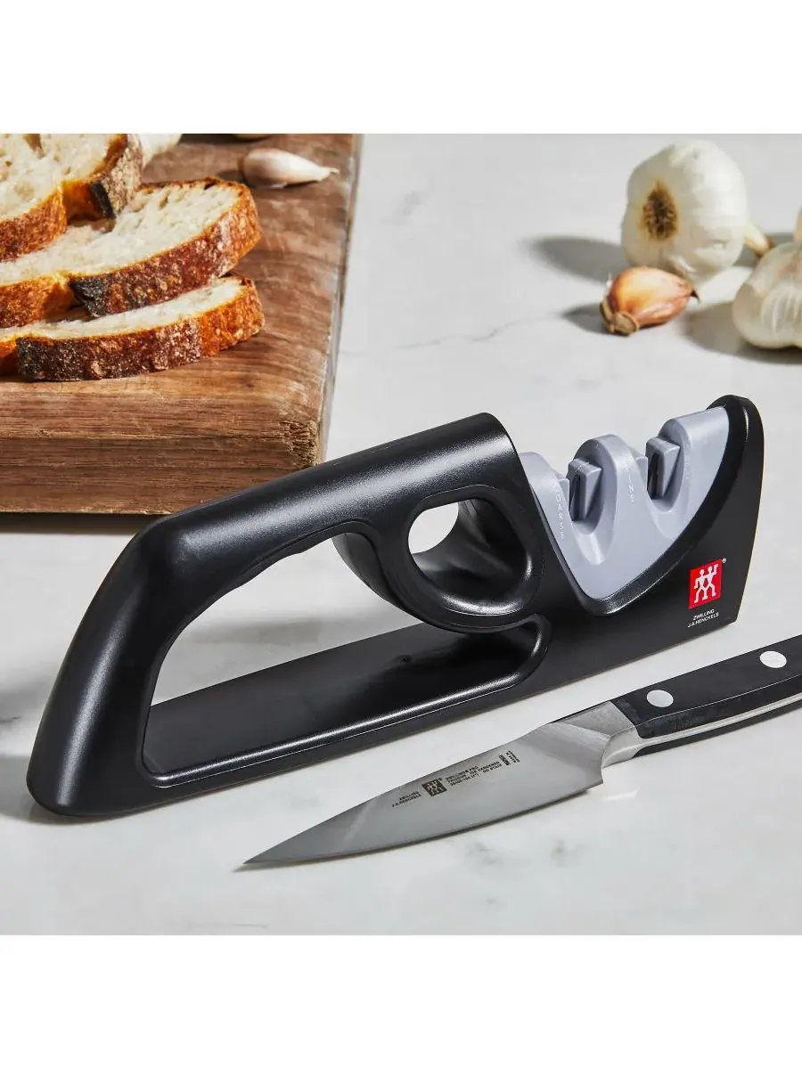 Двухступенчатая точилка с протяжным механизмом Zwilling — изображение 4 из 5, черный