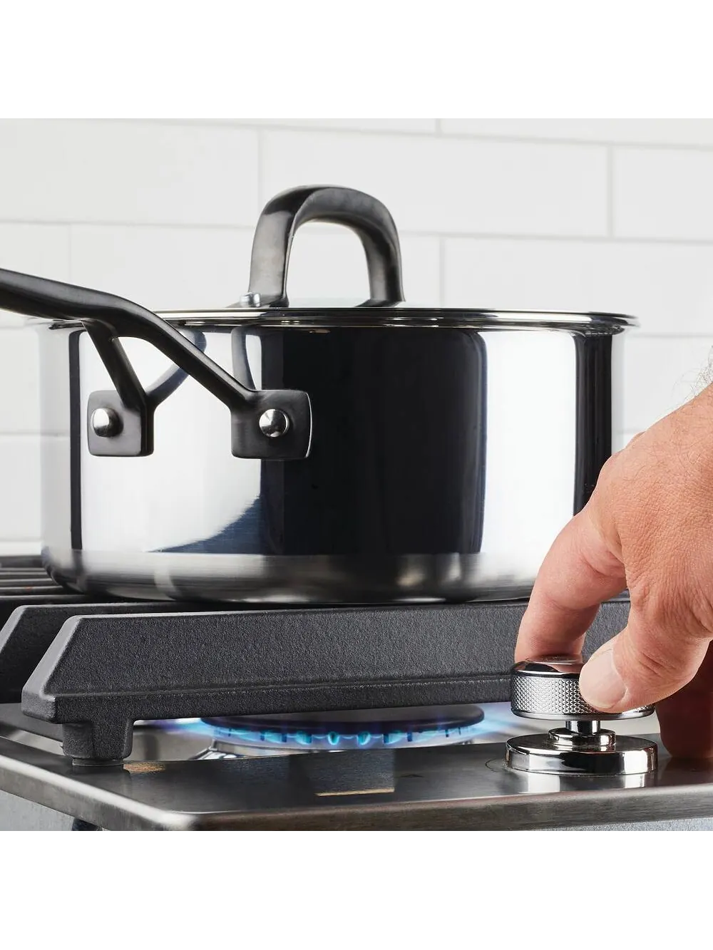 Ковш с крышкой KitchenAid 5-Ply Clad Stainless Steel, 2,8 л, Полированная сталь с черной ручкой — изображение 8 из 8