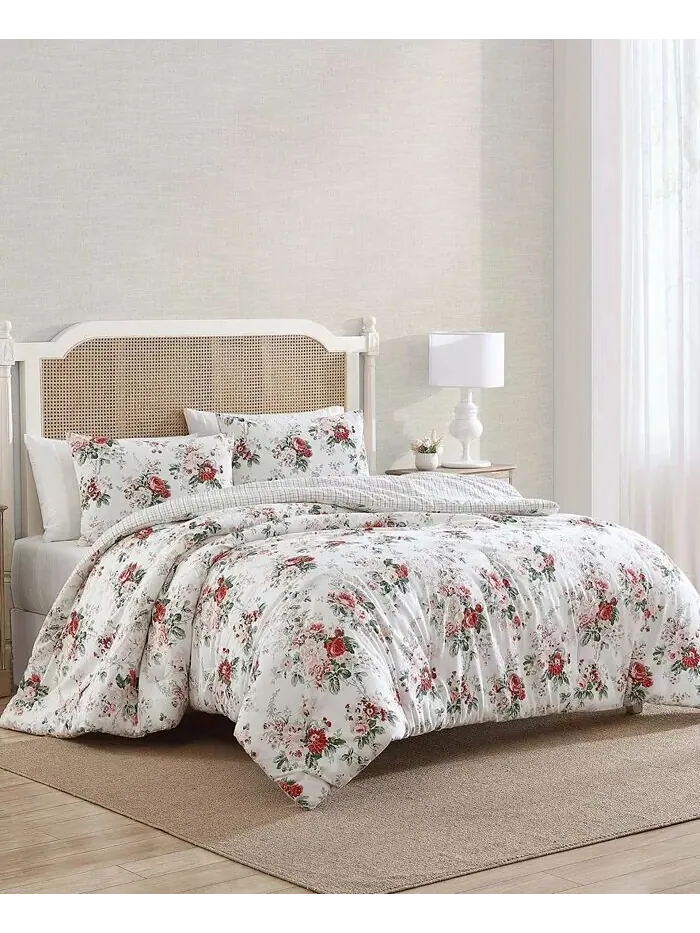 Комплект фланелевых одеял Ashfield из 2 предметов, Twin Laura Ashley — изображение 8 из 9, красный зеленый