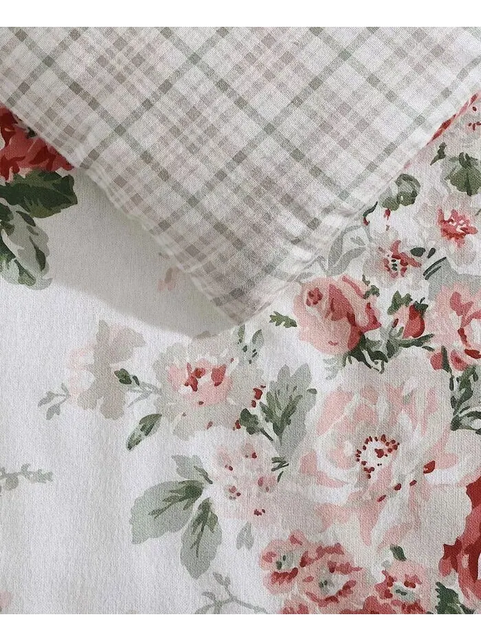 Комплект фланелевых одеял Ashfield из 2 предметов, Twin Laura Ashley — изображение 9 из 9, красный зеленый