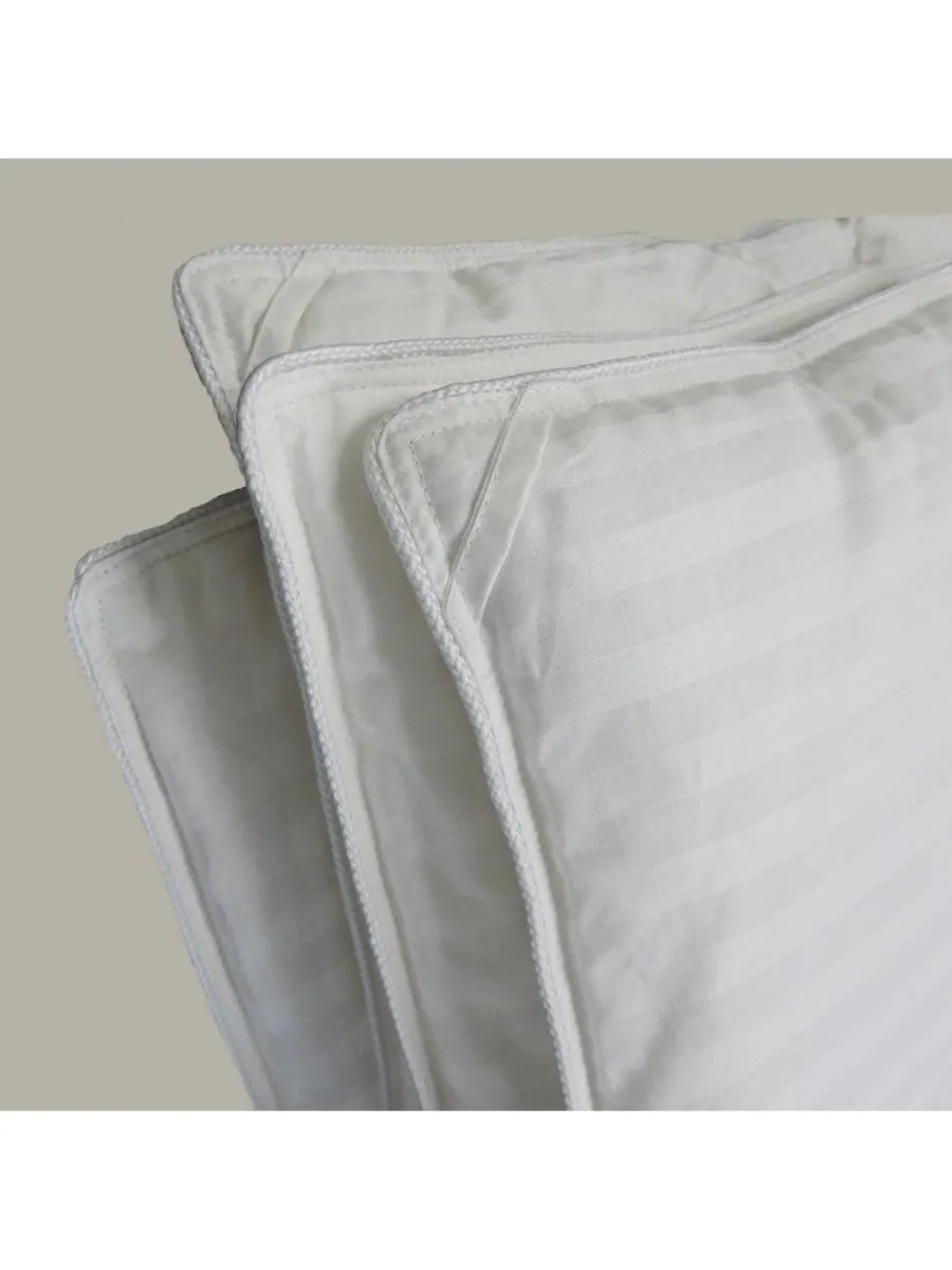 Легкое пуховое одеяло из египетского хлопка с дамасским узором Egyptian Linens — изображение 3 из 4, белый