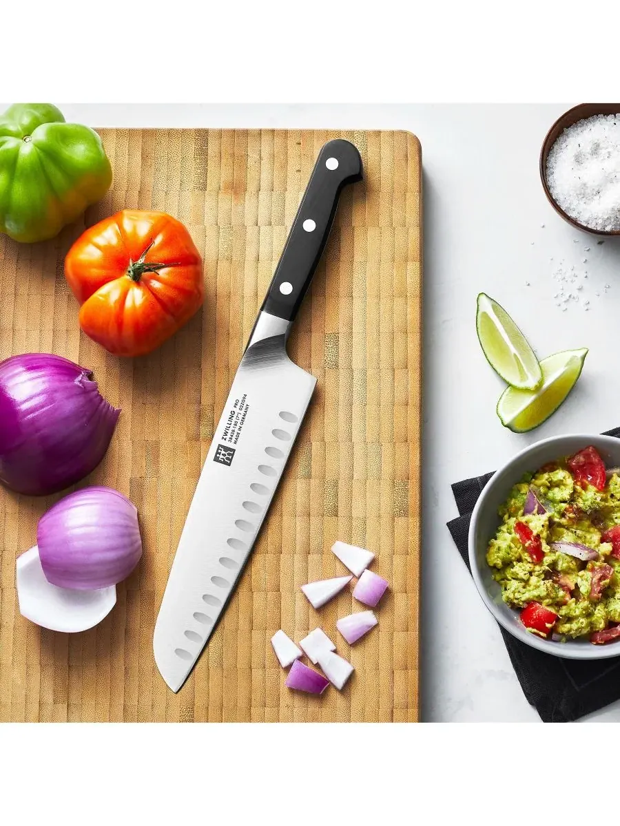 Профессиональный 18 см тонкий нож Santoku HE Zwilling — изображение 2 из 3, серебристый