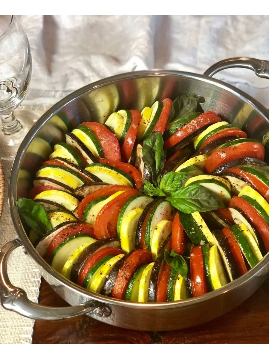 Hestan Суповая кастрюля с крышкой из нержавеющей стали ProBond Clad объемом 3 кварты (около 9,8 л) — изображение 6 из 7
