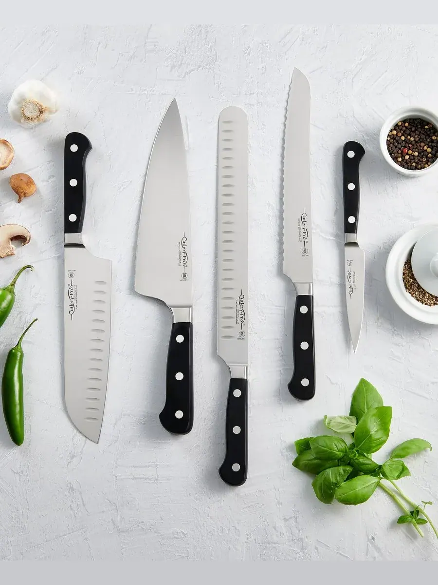 Нож для разделки мяса Cutlery-Pro 15 см с тройной заклепочной рукояткой, кованый Cat Cora — изображение 3 из 4