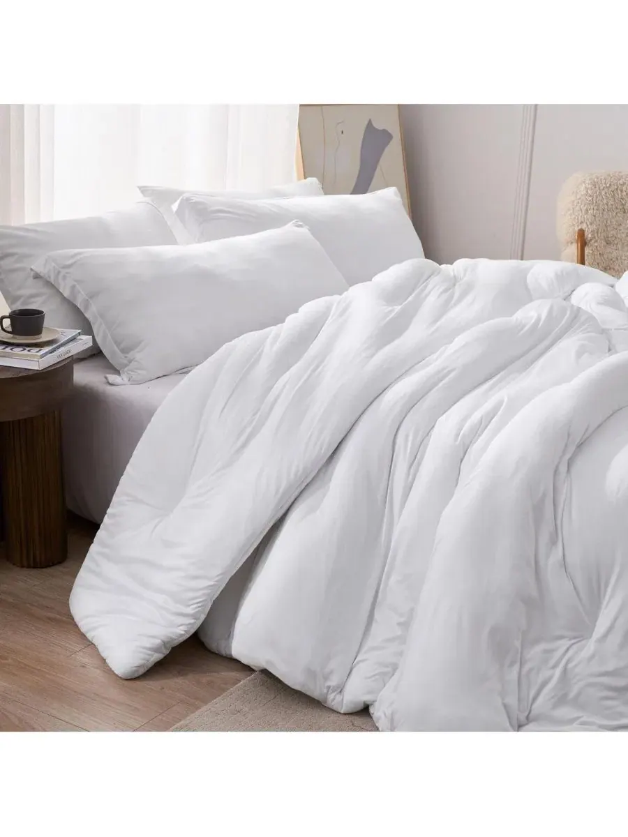 Пуховик-одеяло Love Thick Springtime Oversized Comforter Set Coma Inducer — изображение 3 из 4, белый