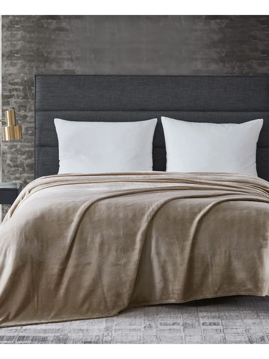 Мягкое плюшевое одеяло Kenneth Cole Reaction Solid Ultra Soft Plush Blanket, размер Twin, овсяный — изображение 4 из 5