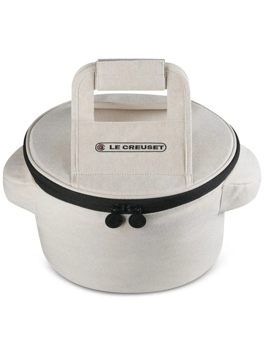 Круглая холщовая сумка-тоут в виде чугунной кастрюли Le Creuset — изображение 2 из 6, экру